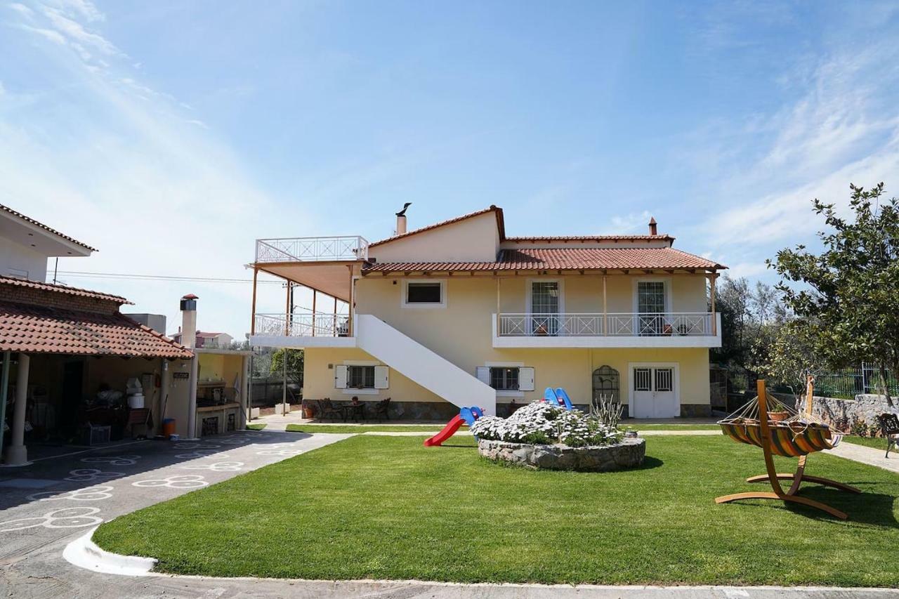 Eleni'S Holiday Home Kalamata Esterno foto